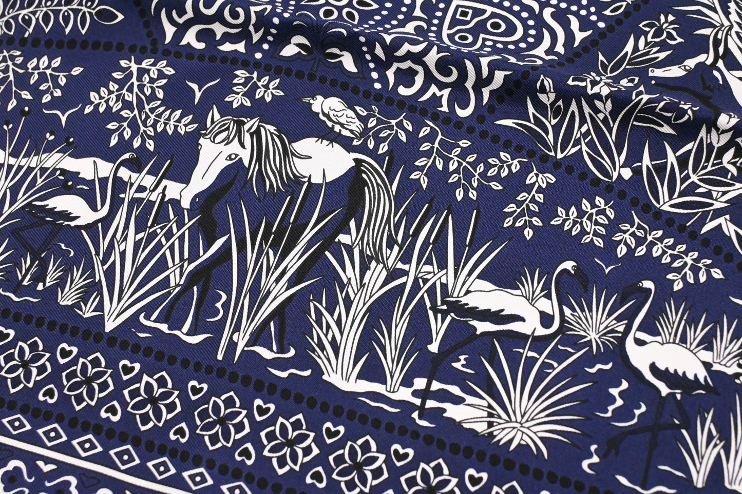 Hermes 'Entre Ciel et mer' Carre in Navy Silk