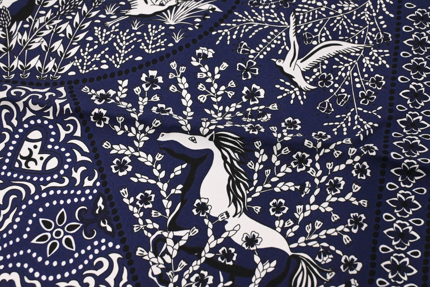 Hermes 'Entre Ciel et mer' Carre in Navy Silk