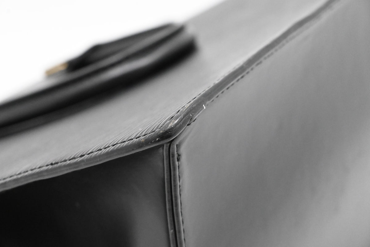 Louis Vuitton Riviera in Black Epi Leather