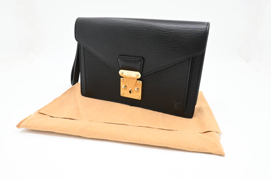 Louis Vuitton Sellier Dragonne in Black Epi Leather