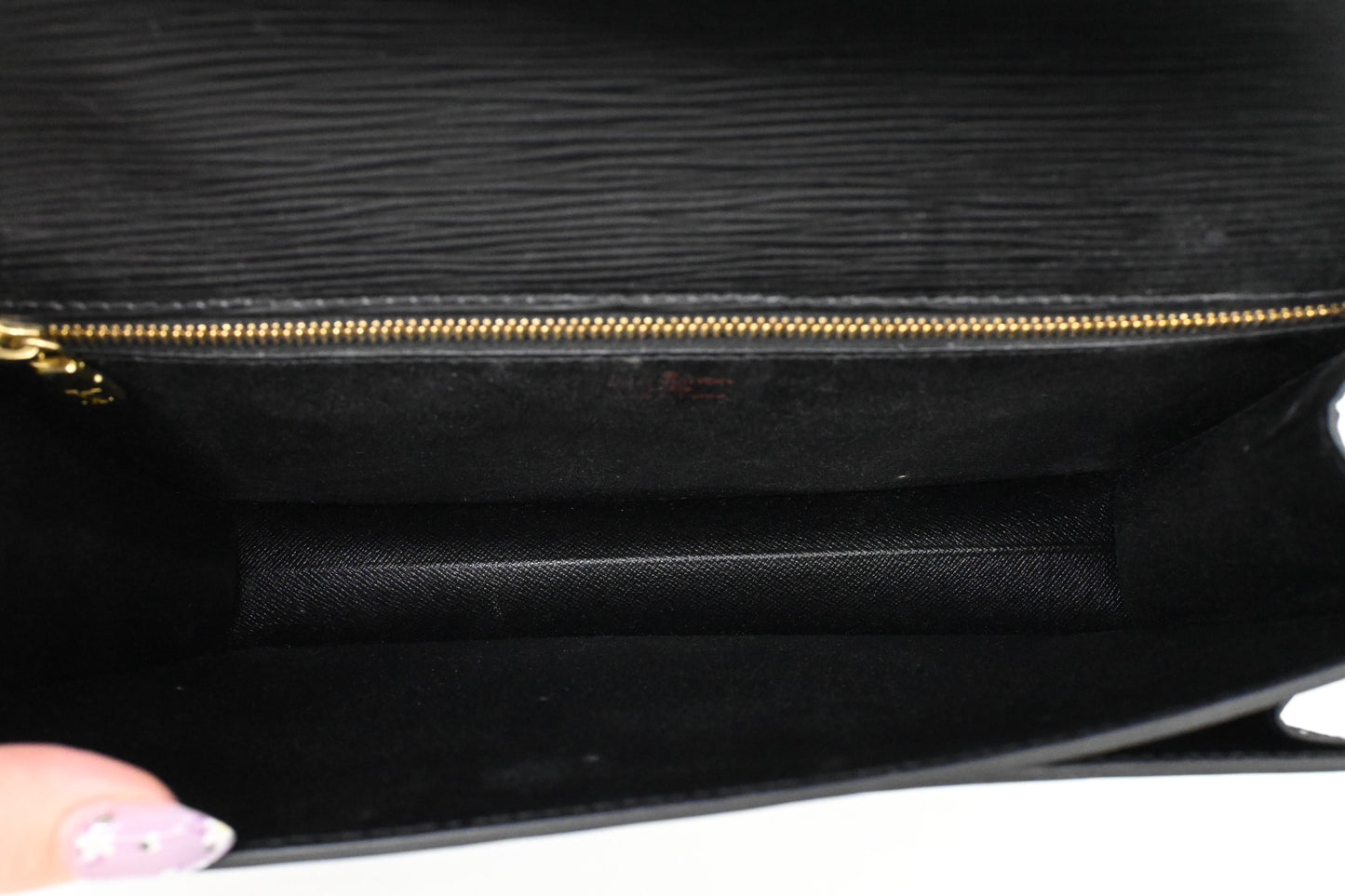 Louis Vuitton Sellier Dragonne in Black Epi Leather
