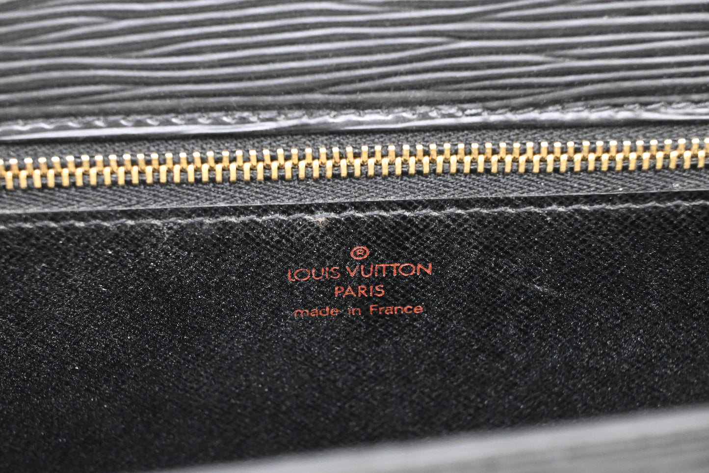 Louis Vuitton Sellier Dragonne in Black Epi Leather
