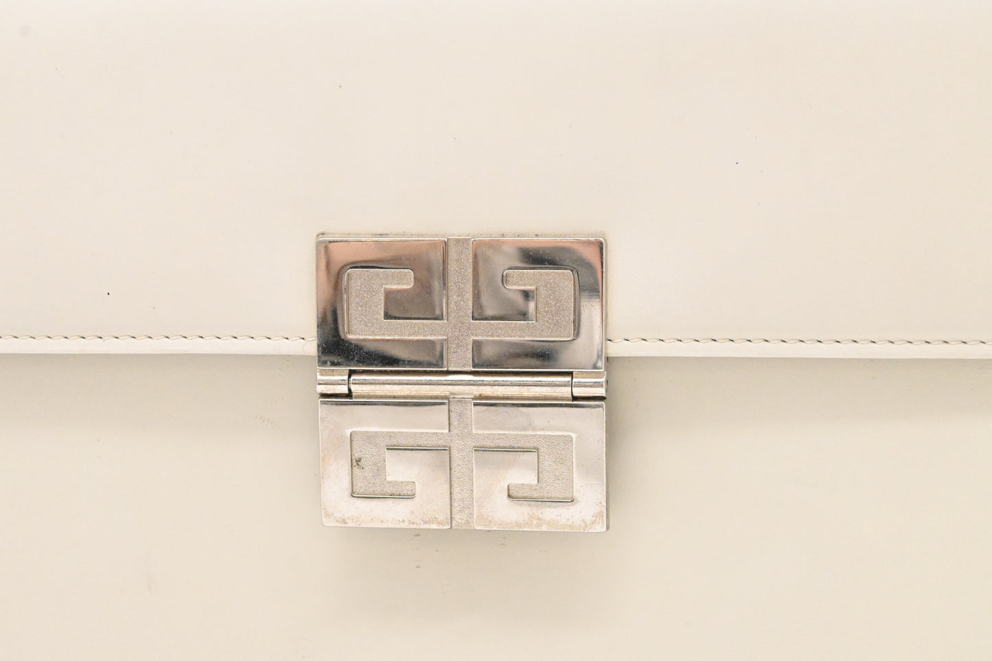 Givenchy Handbag in Off White Leather