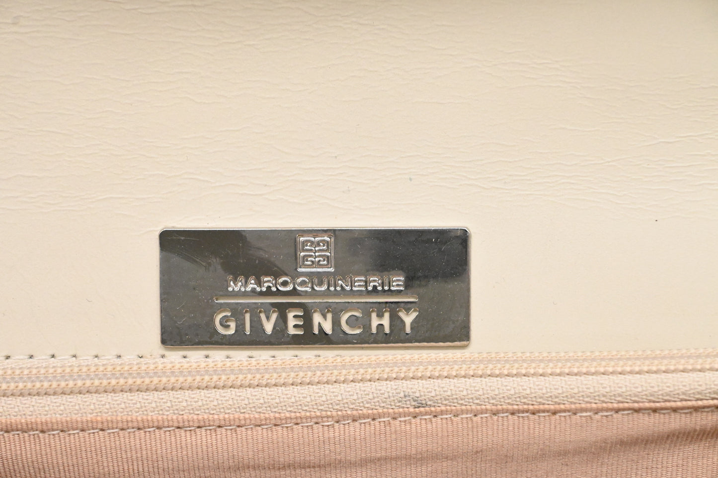 Givenchy Handbag in Off White Leather