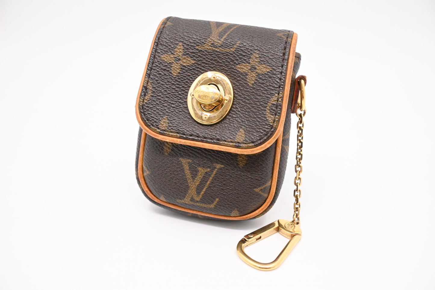 Louis Vuitton Pochette Tulum in Monogram Canvas