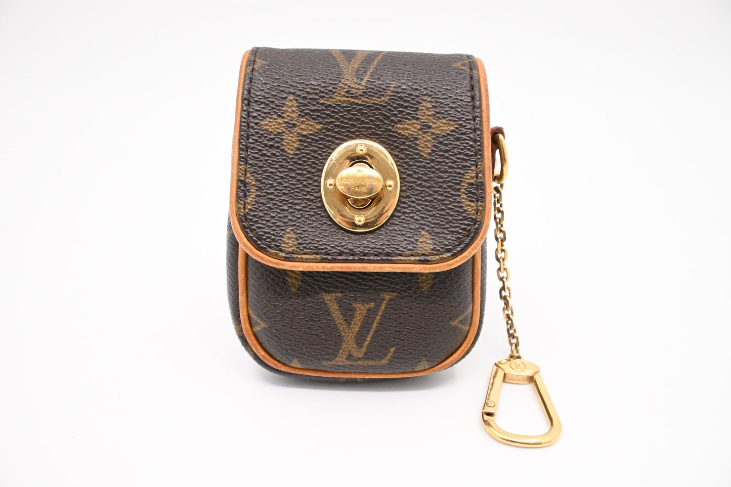 Louis Vuitton Pochette Tulum in Monogram Canvas