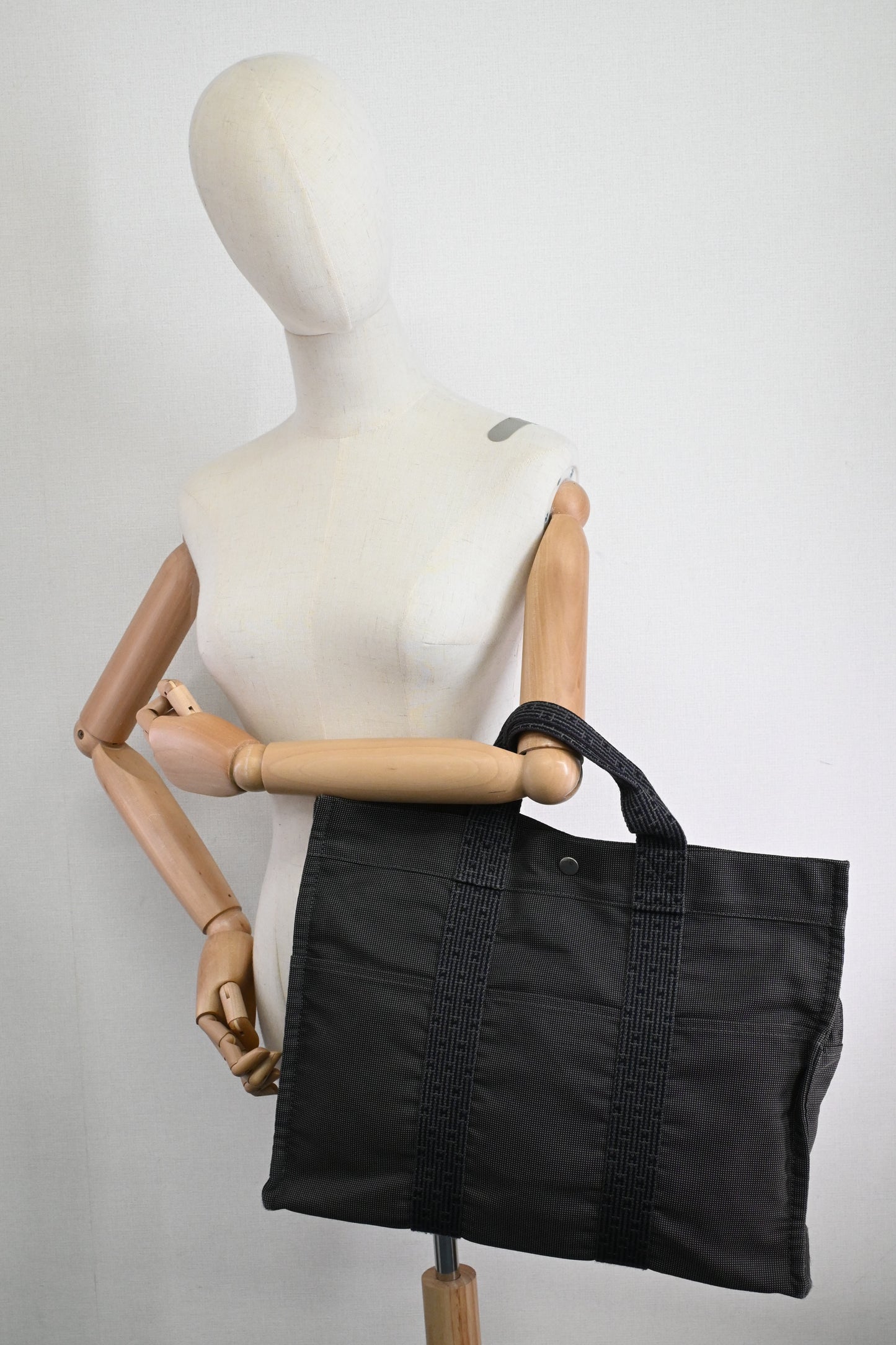 Hermes Fourre-Tout Tote in Grey Canvas