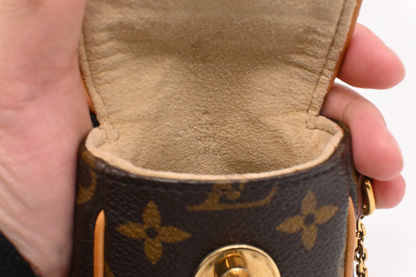 Louis Vuitton Pochette Tulum in Monogram Canvas