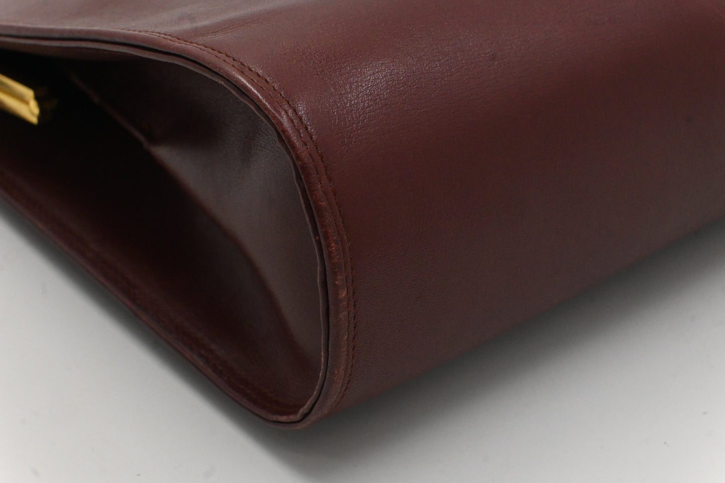 Cartier Kiss Lock Shoulder Bag in Burgundy Leather