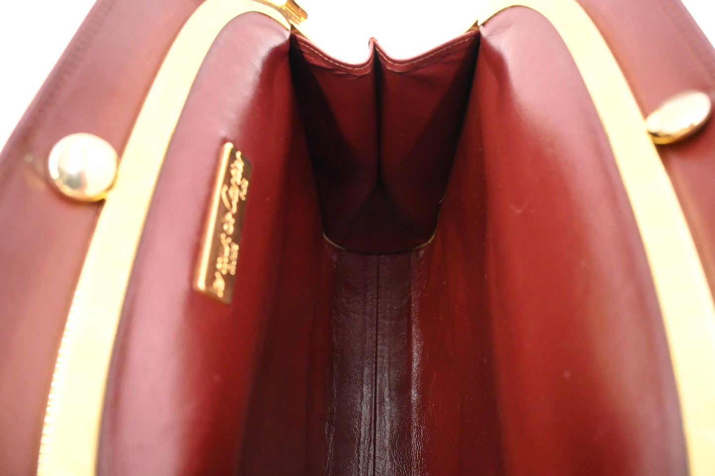 Cartier Kiss Lock Shoulder Bag in Burgundy Leather