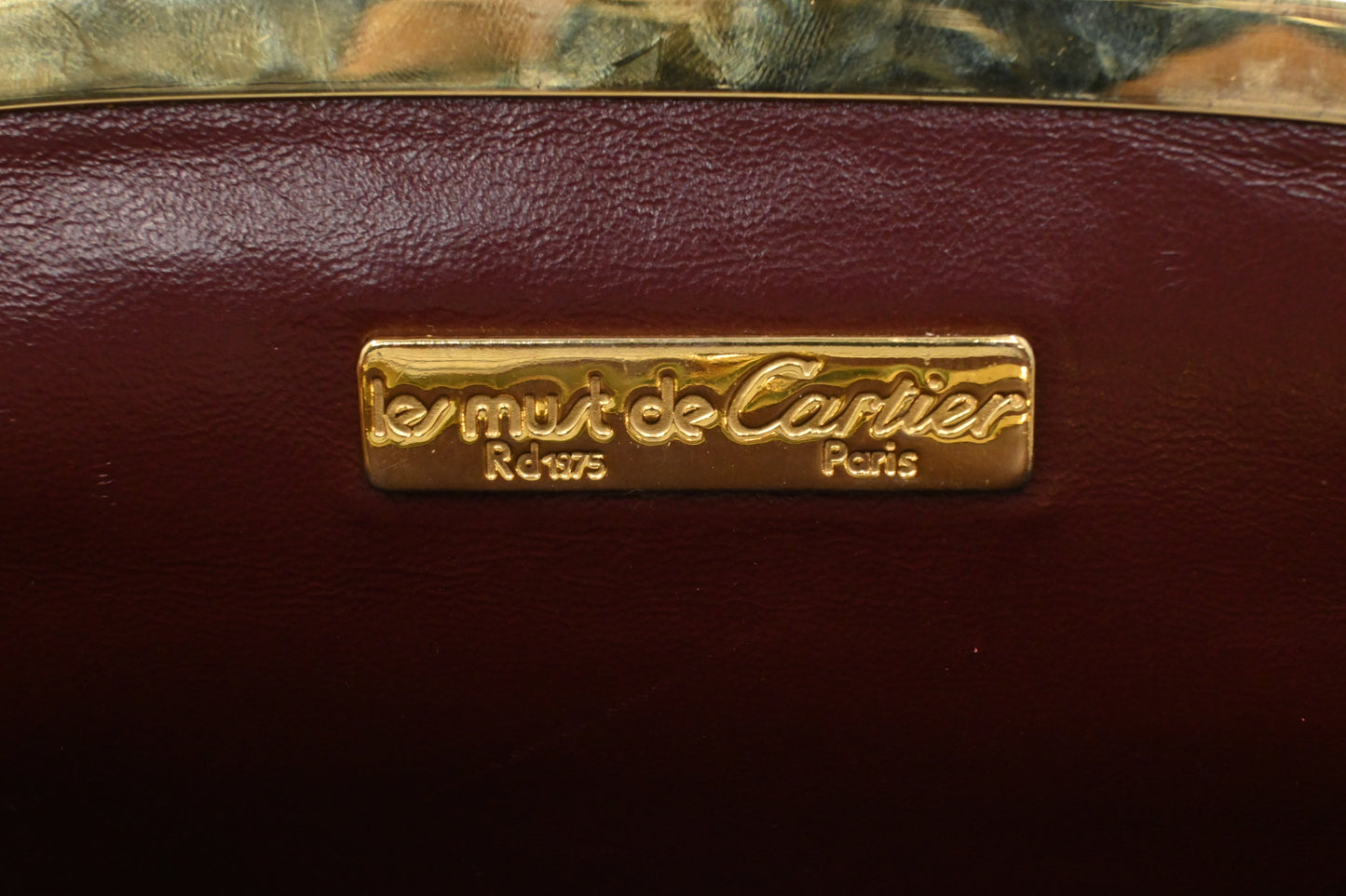 Cartier Kiss Lock Shoulder Bag in Burgundy Leather