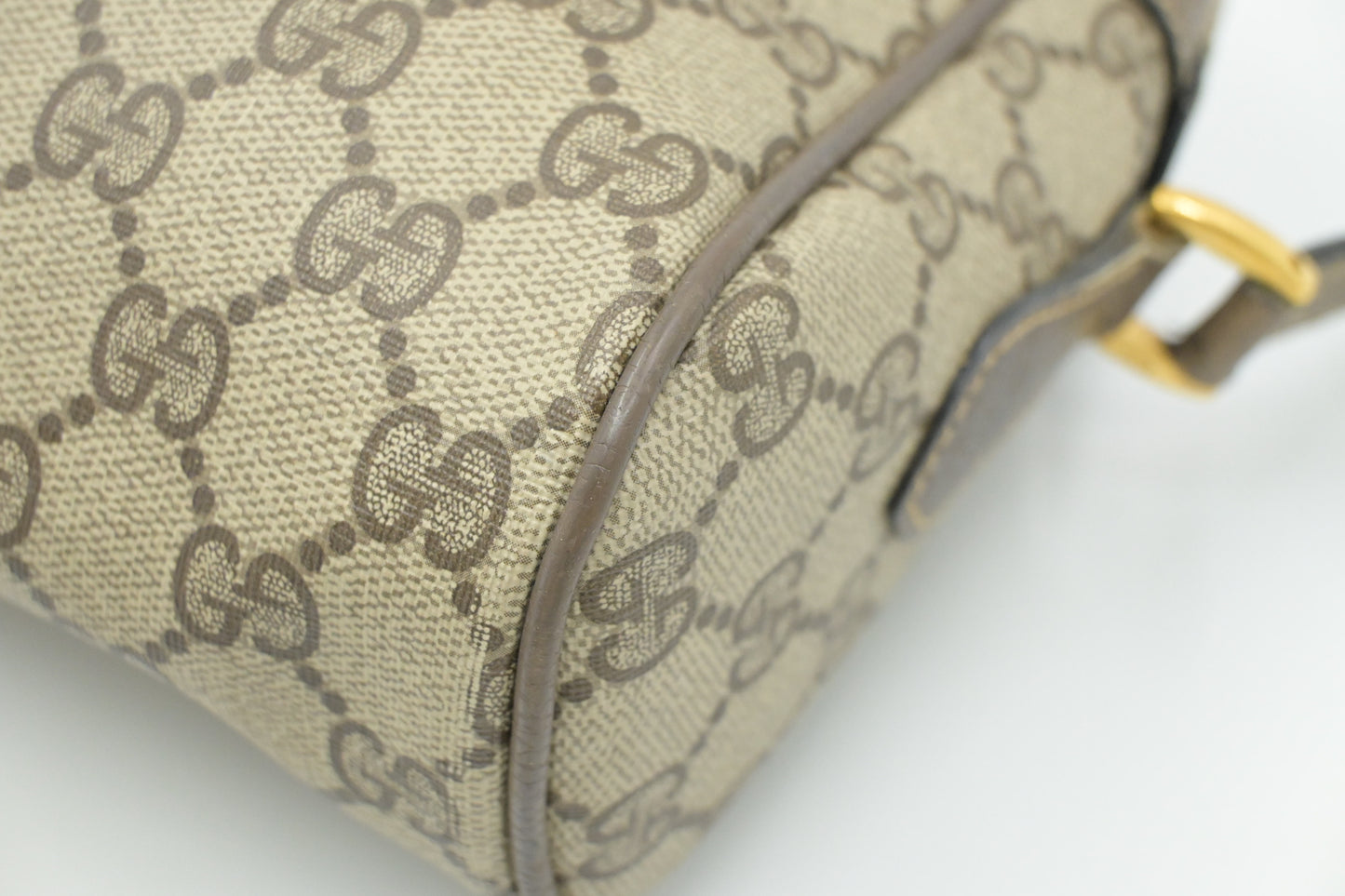 Gucci Crossbody in GG Supreme Canvas