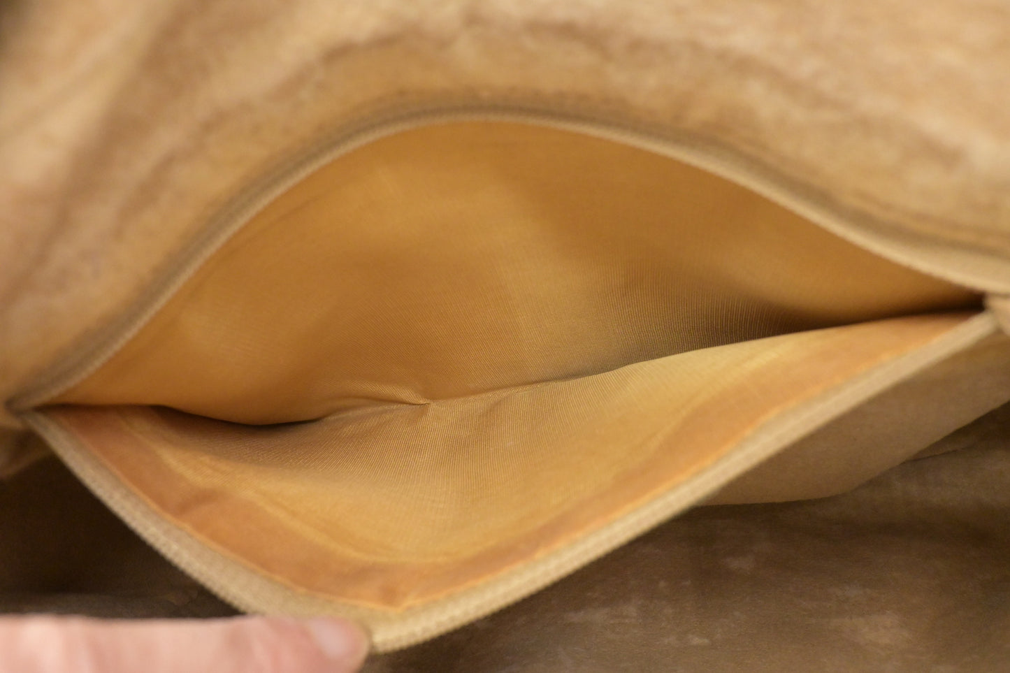 Gucci Crossbody in GG Supreme Canvas