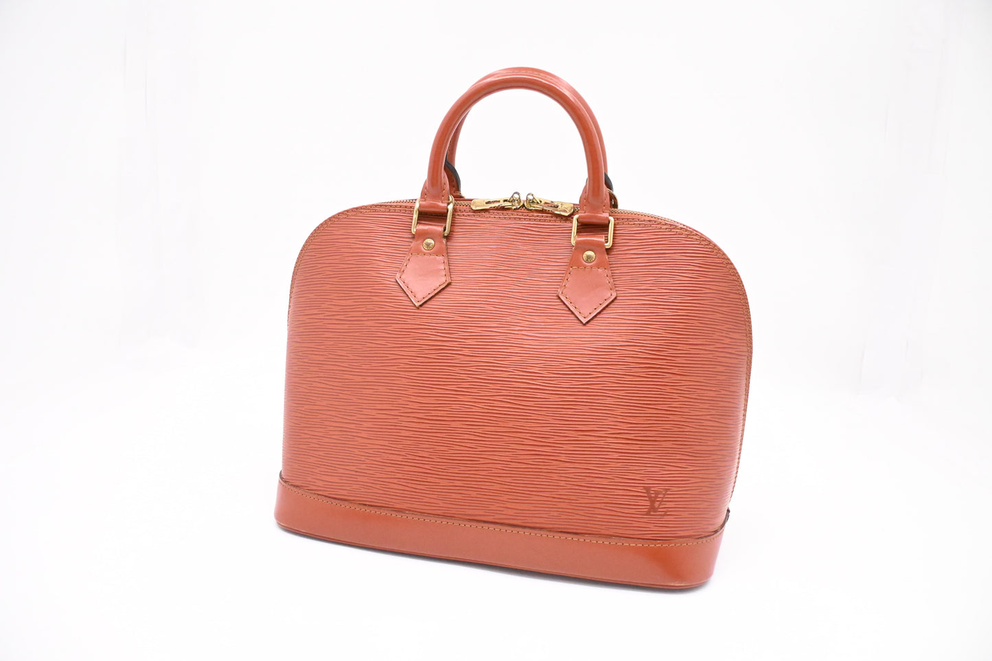 Louis Vuitton Alma PM in Kenyan Fauve Epi Leather