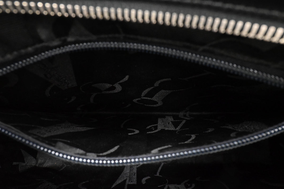 Ferragamo Shoulder Bag in Matte Black Leather