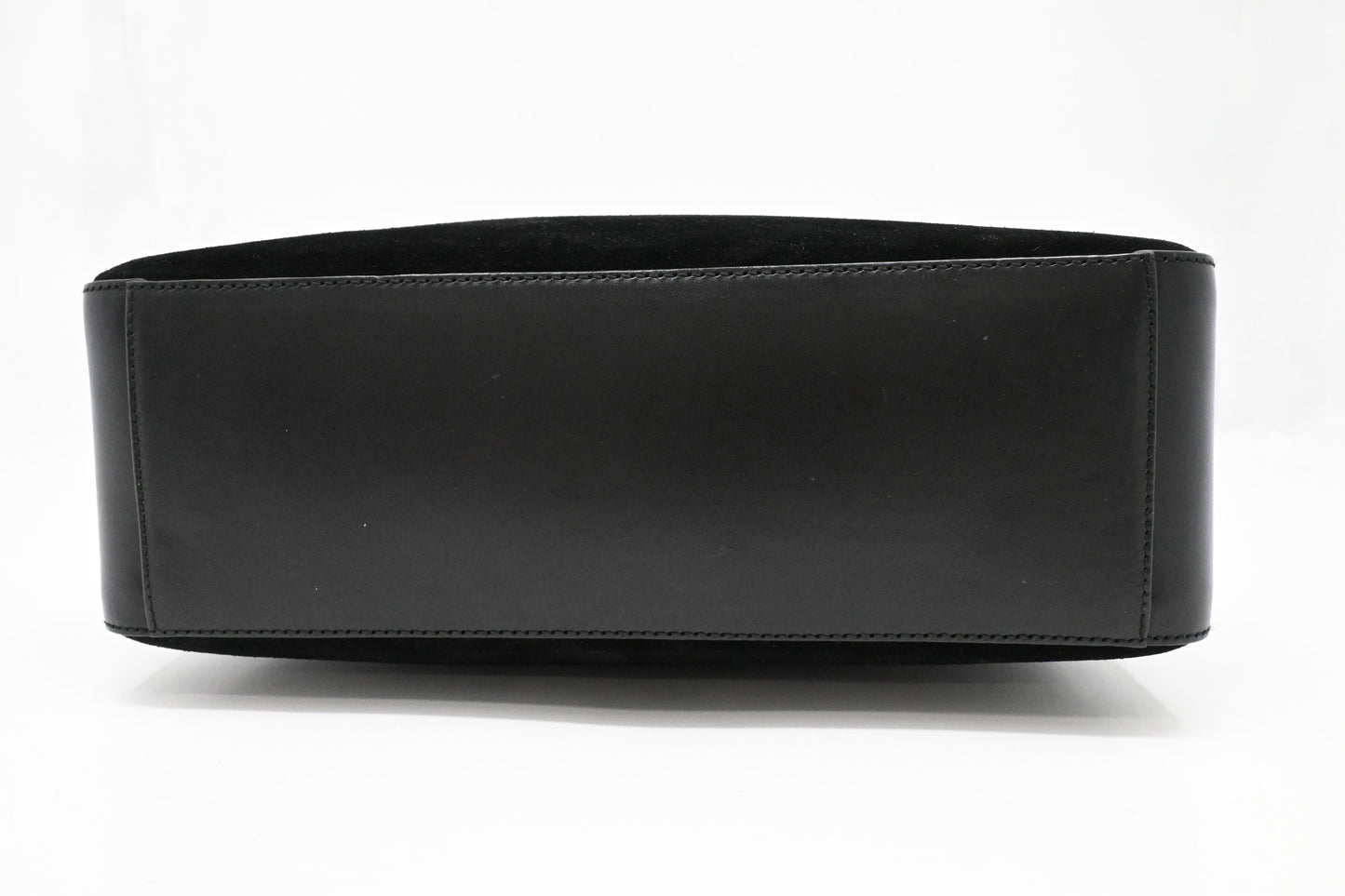 Gucci Shoulder Bag in Black Suede Leather