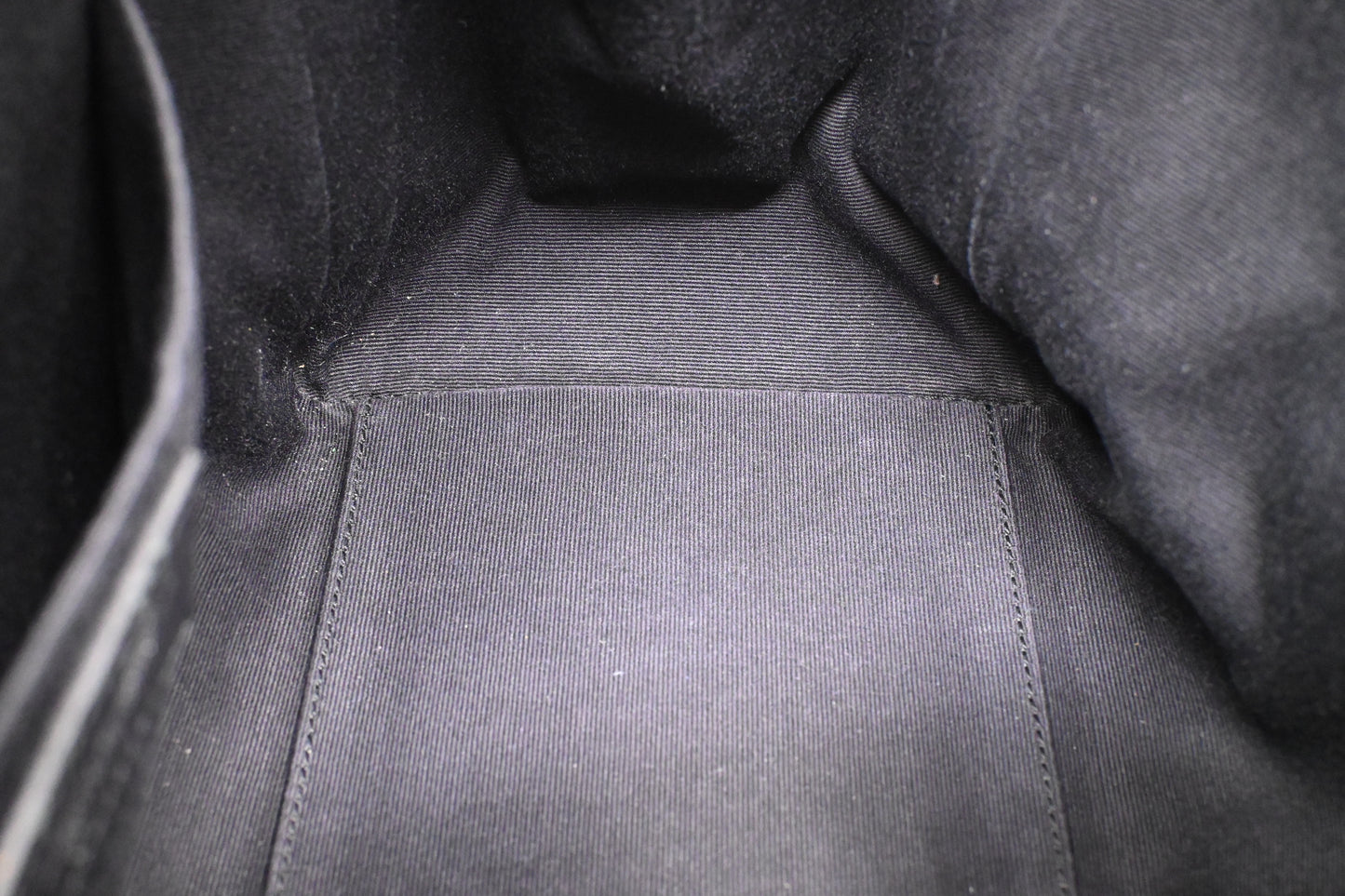 YSL Saint Laurent Handbag in Black Leather