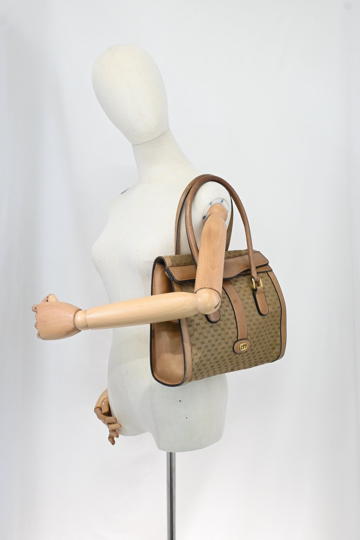 Gucci Handbag in Brown GG Canvas