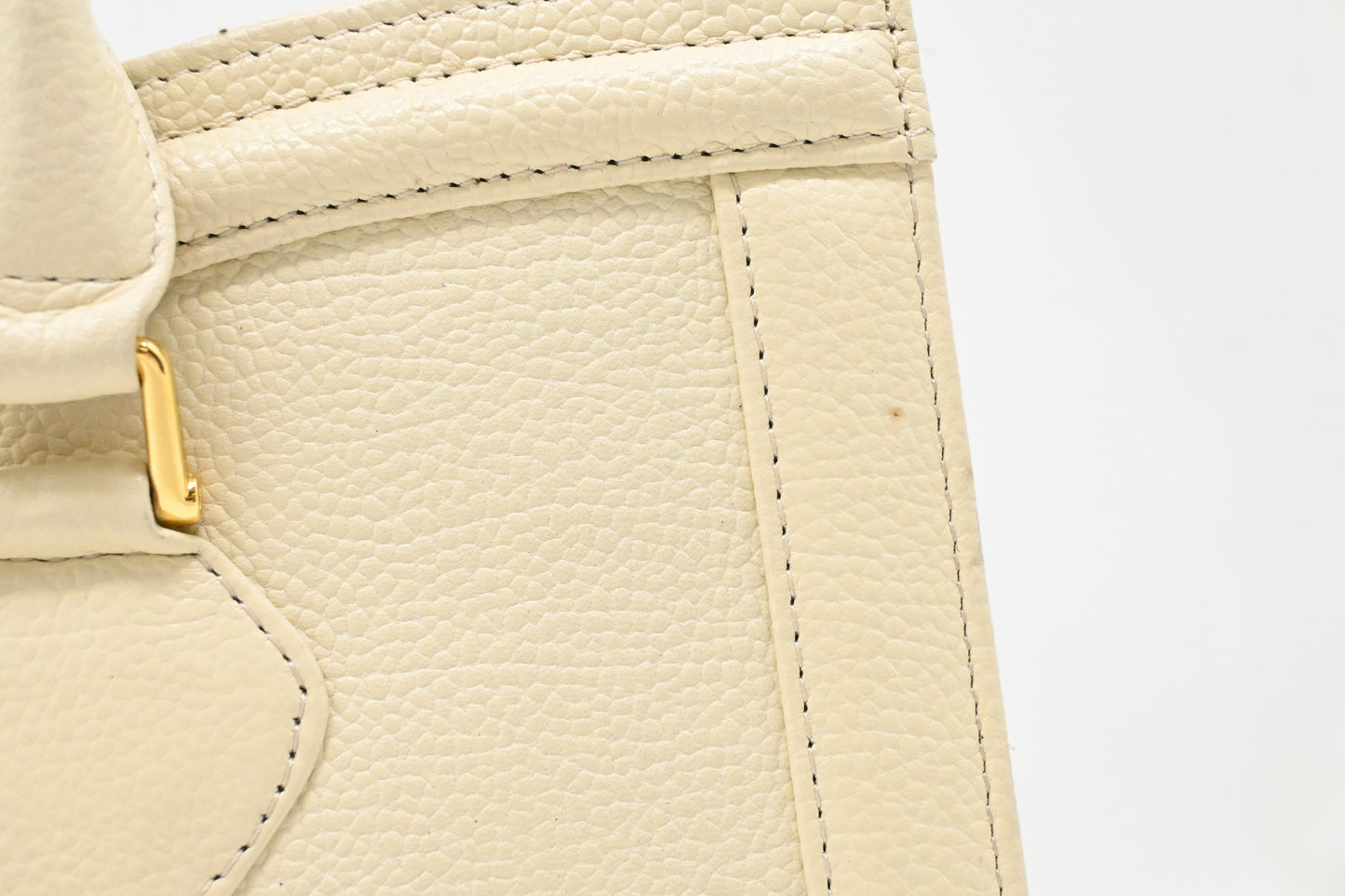 YSL Saint Laurent Handbag in White Leather