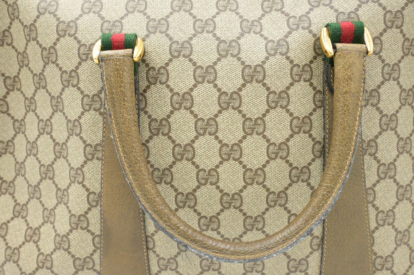 Gucci Business Bag in GG Supreme Canvas