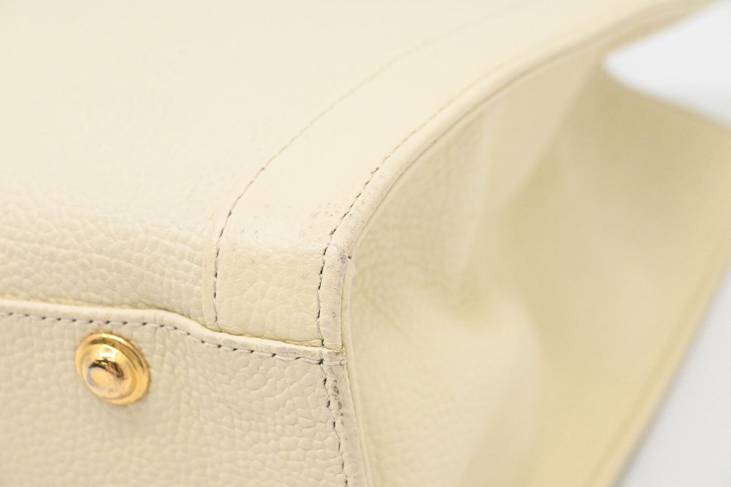 YSL Saint Laurent Handbag in White Leather