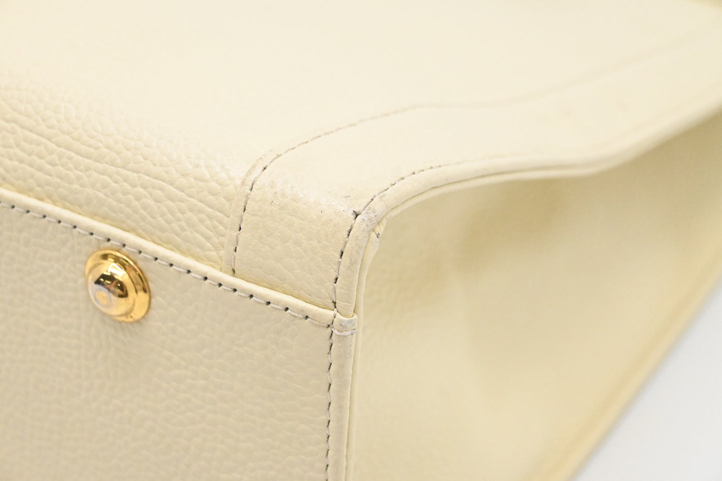 YSL Saint Laurent Handbag in White Leather
