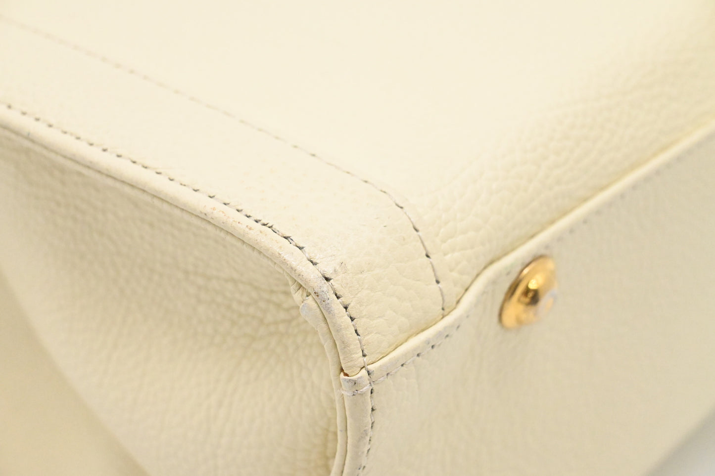 YSL Saint Laurent Handbag in White Leather