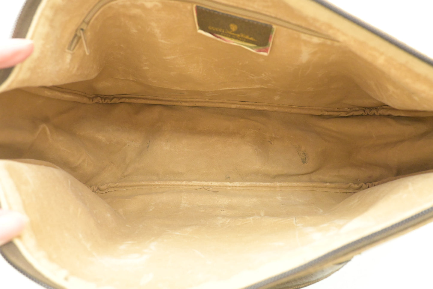 Gucci Business Bag in GG Supreme Canvas