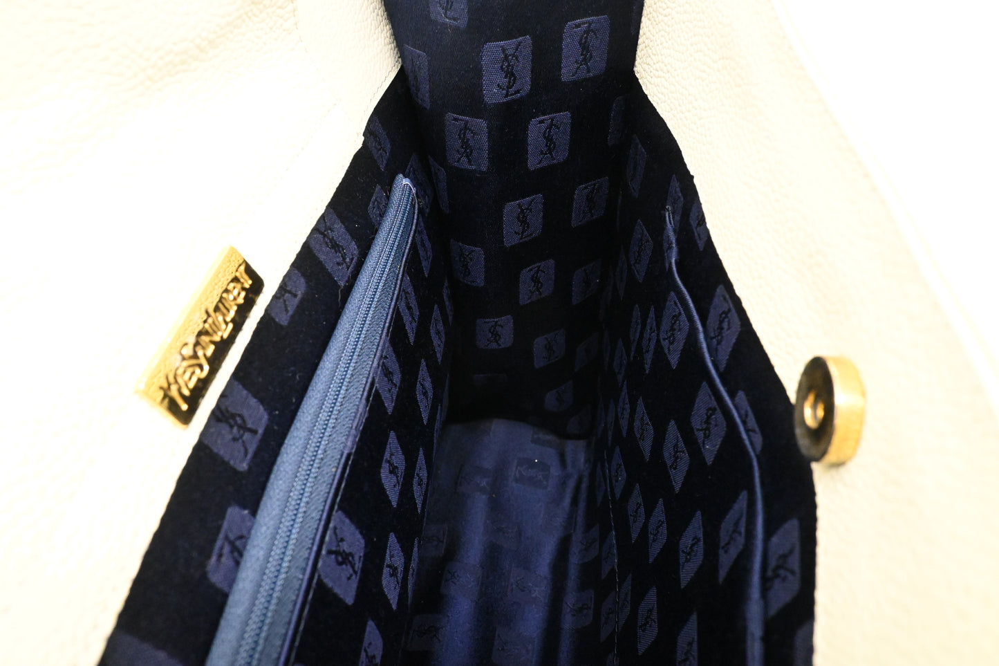 YSL Saint Laurent Handbag in White Leather