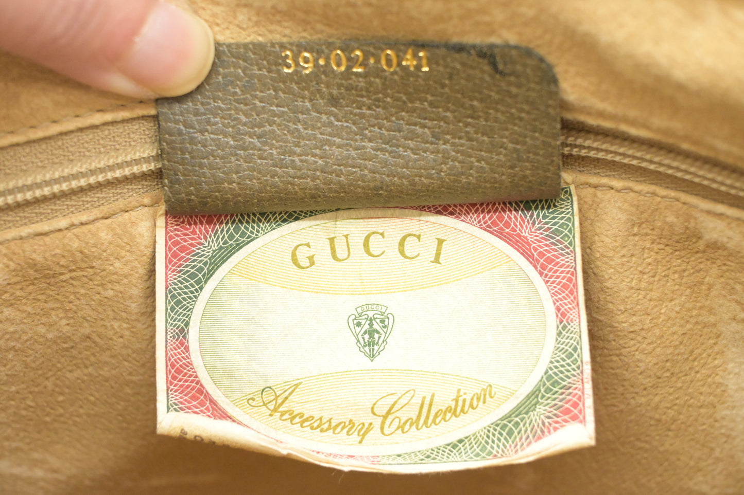 Gucci Business Bag in GG Supreme Canvas