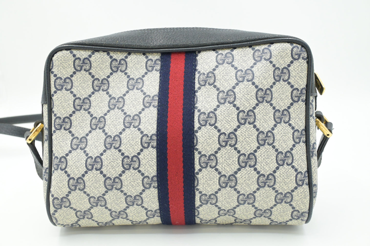 Gucci Shoulder Bag in Navy GG Supreme Canvas