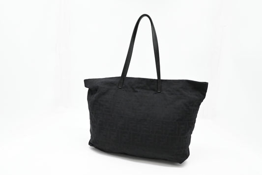 Fendi Tote Bag in Black Zucca Canvas