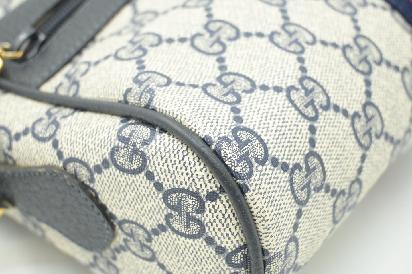Gucci Shoulder Bag in Navy GG Supreme Canvas