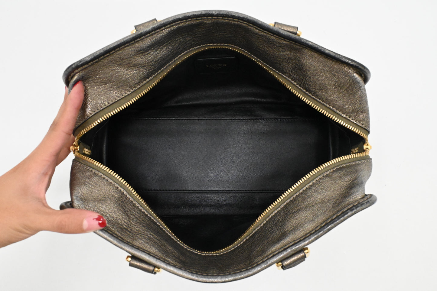 Loewe Amazona 29 in Metallic Pewter Leather