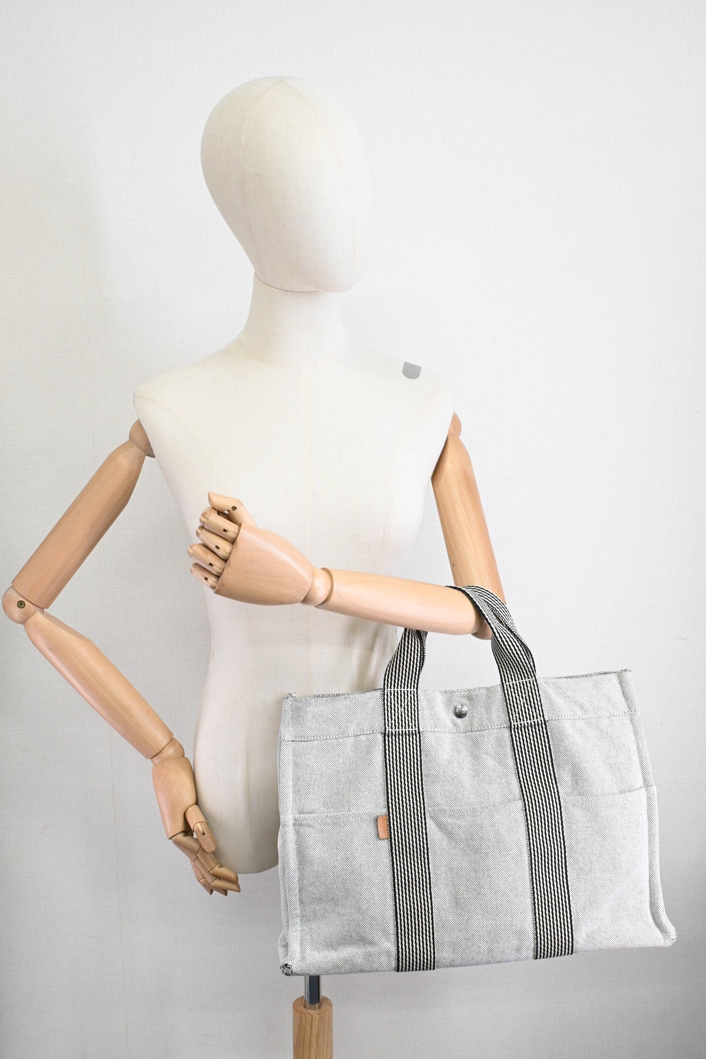 Hermes Fourre-Tout in White Canvas