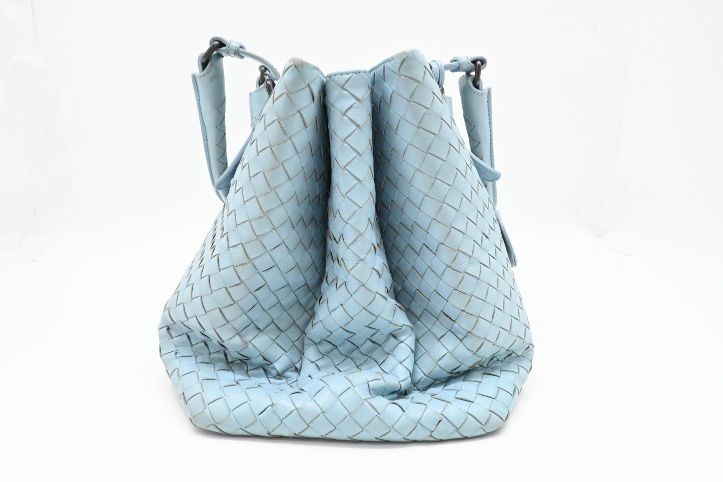 Bottega Veneta Tote in Blue Intrecciato Leather
