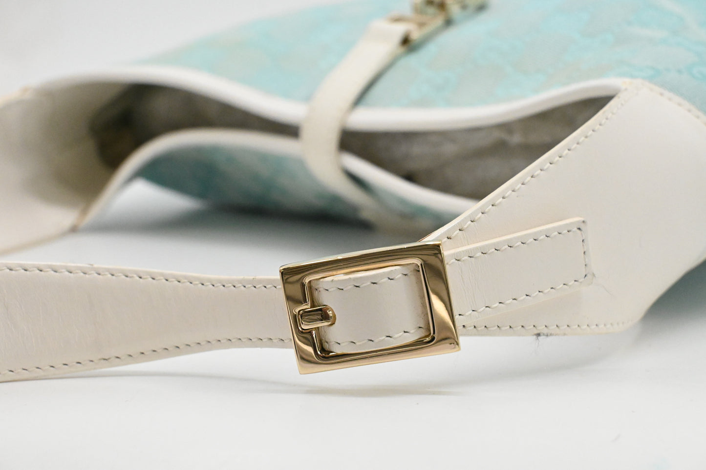 Gucci Jackie Shoulder Bag in Blue GG Canvas and White Leather