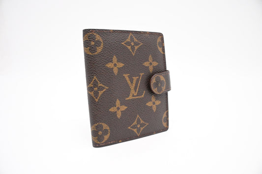 Louis Vuitton Card Case in Monogram Canvas