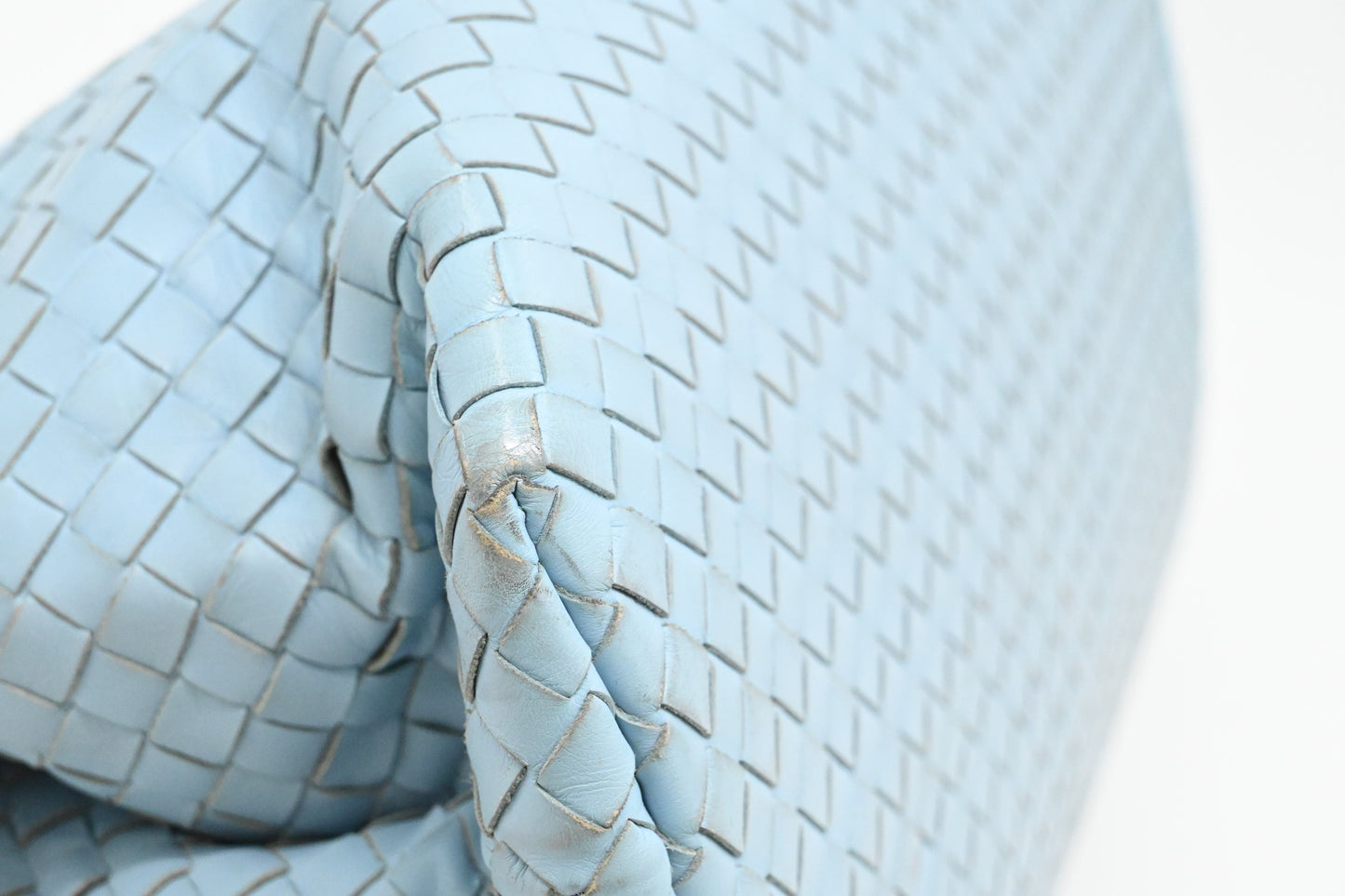 Bottega Veneta Tote in Blue Intrecciato Leather