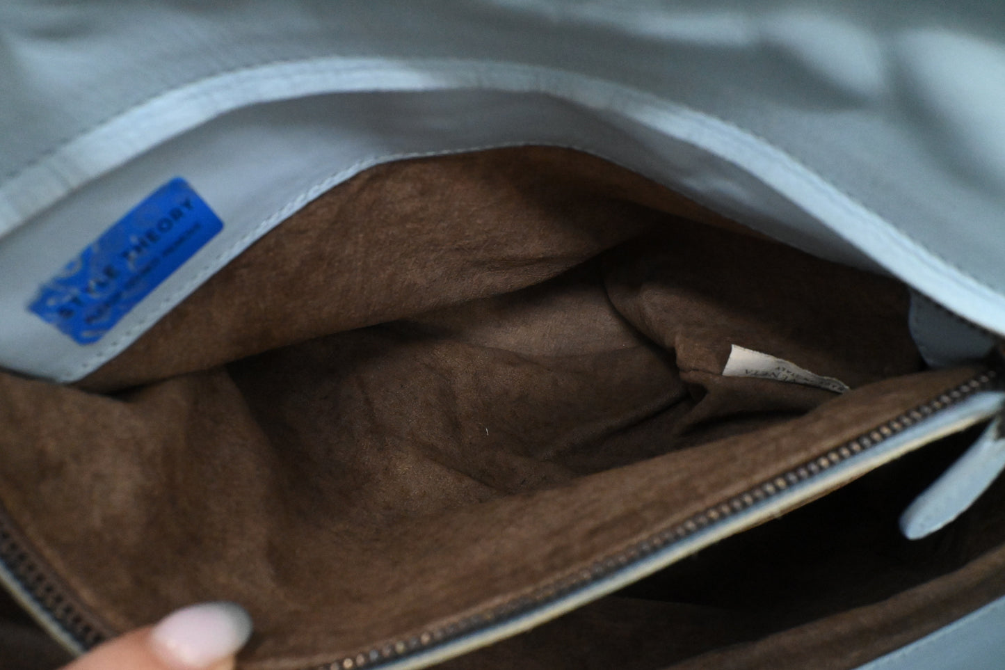 Bottega Veneta Tote in Blue Intrecciato Leather