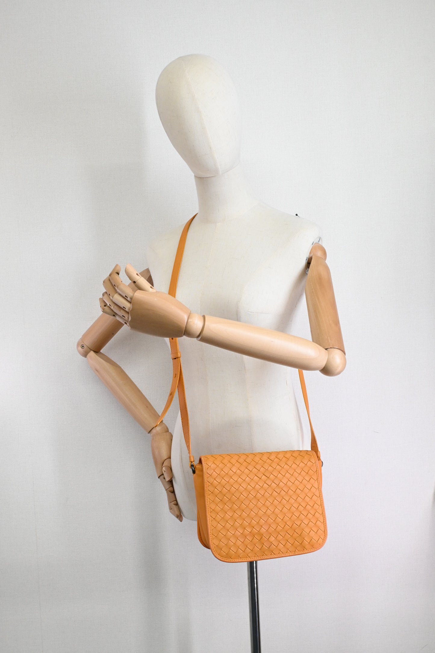 Bottega Veneta Crossbody Bag in Orange Intrecciato Leather