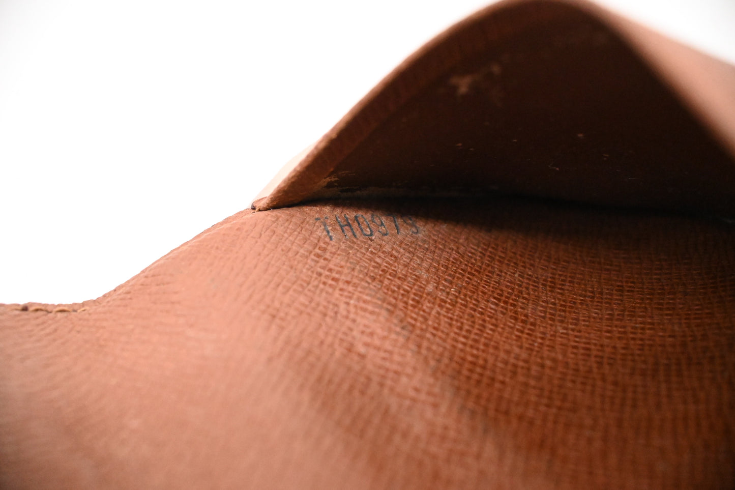 Louis Vuitton Card Case in Monogram Canvas