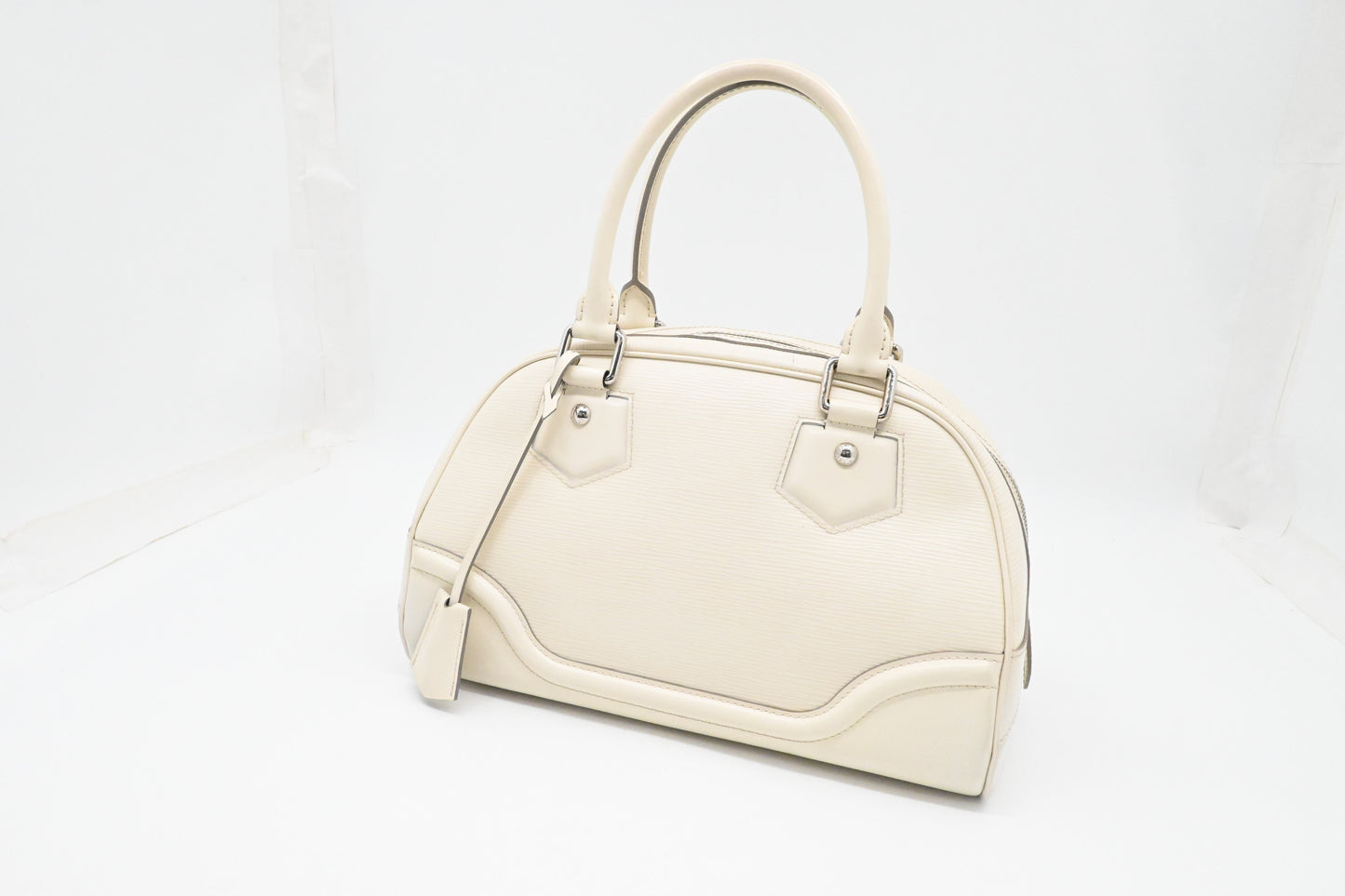 Louis Vuitton Montaigne PM in White Epi Leather