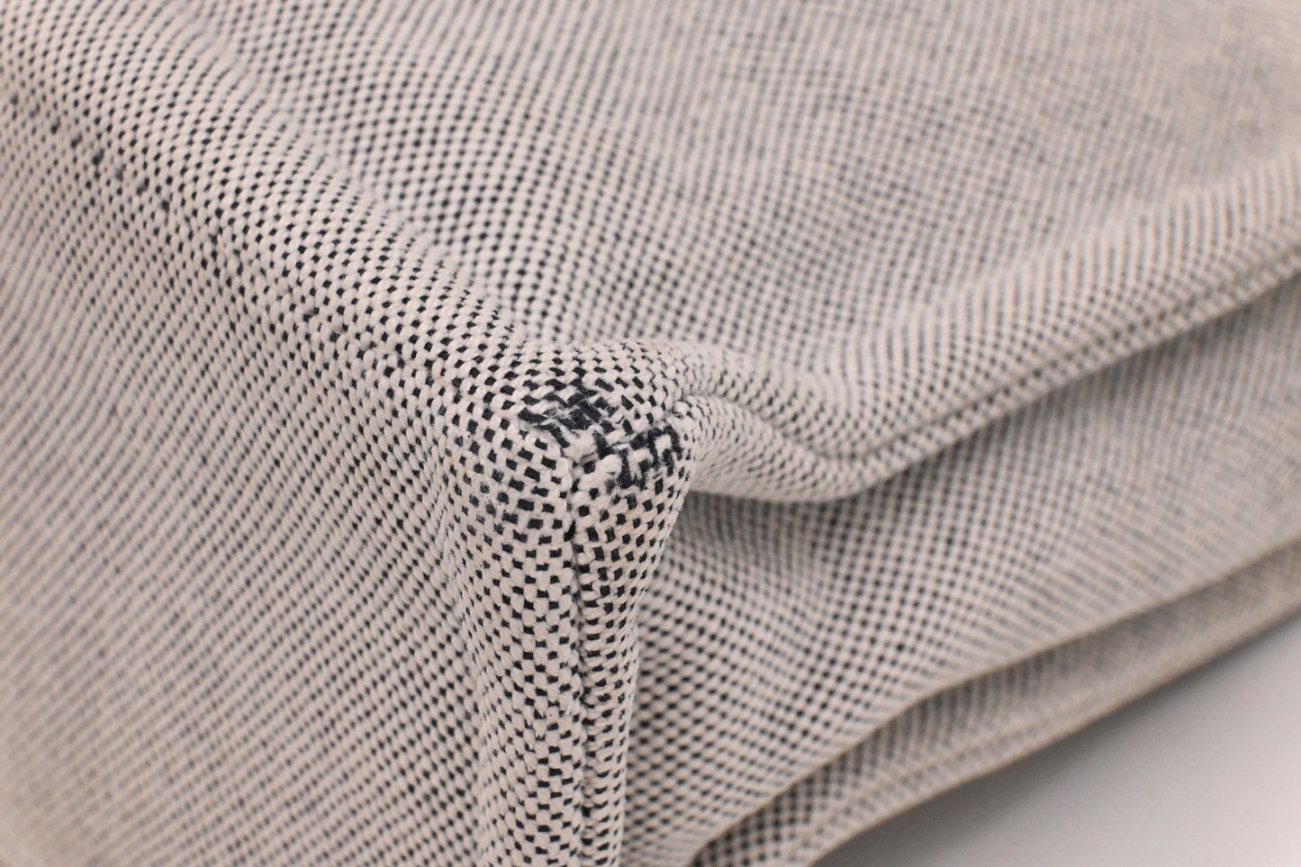 Hermes Fourre-Tout in White Canvas