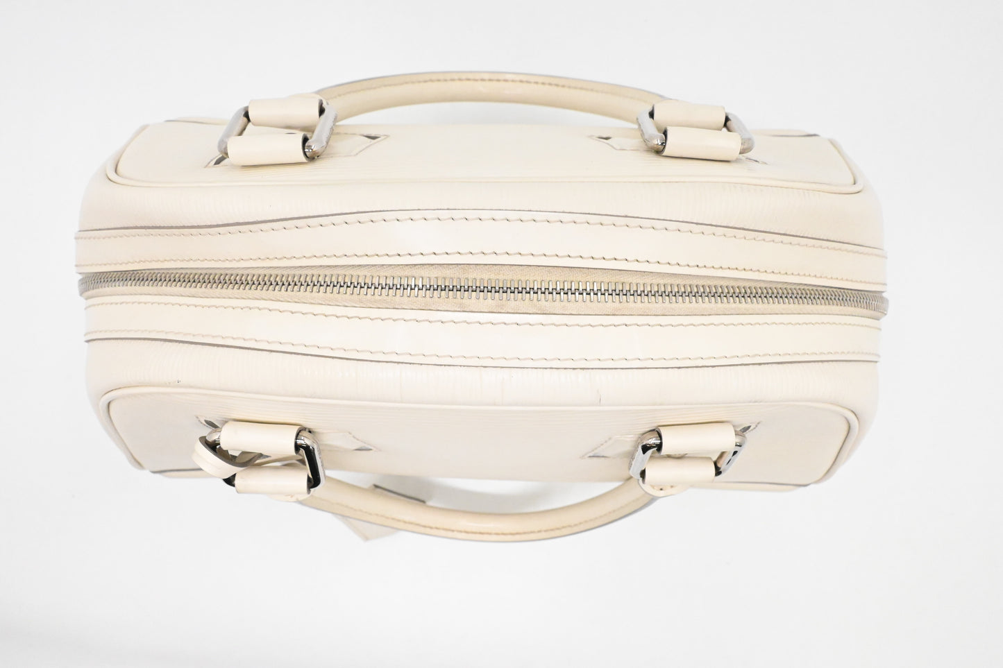 Louis Vuitton Montaigne PM in White Epi Leather