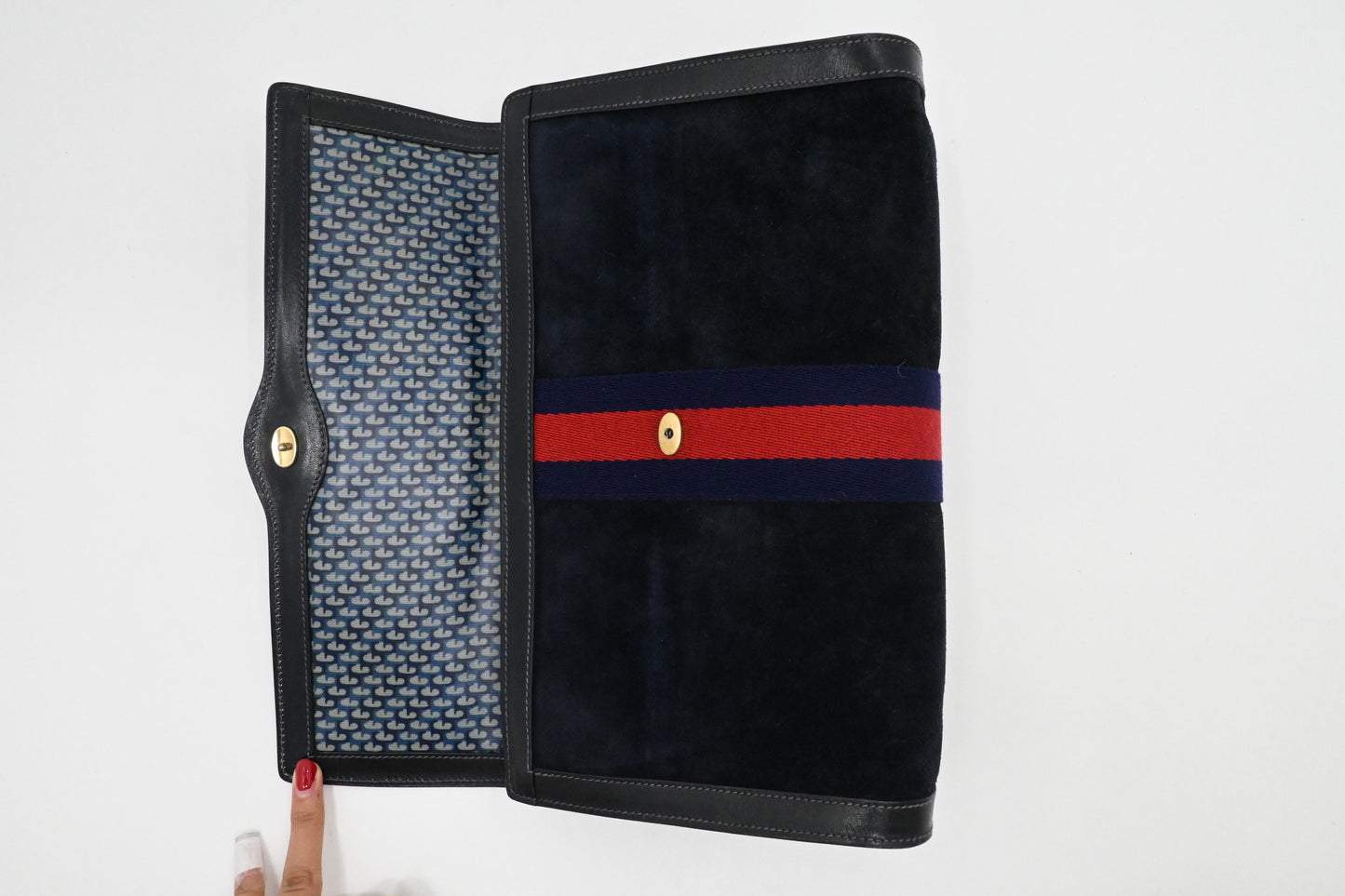 Gucci Clutch in Navy Blue Suede