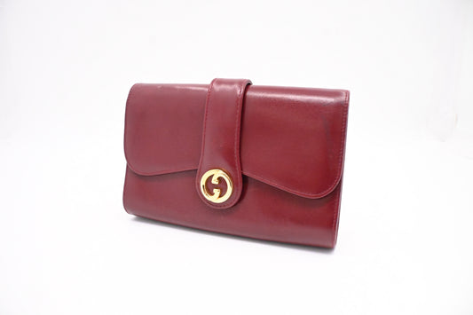 Gucci Clutch in Maroon Leather