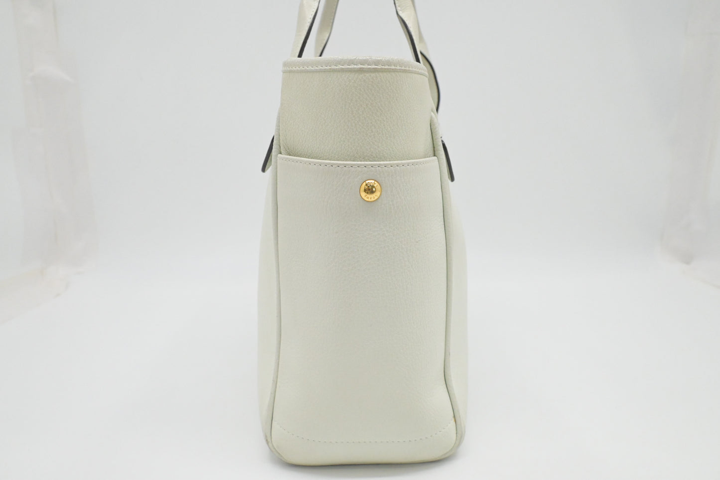 Loewe Shoulder Bag in White Leather