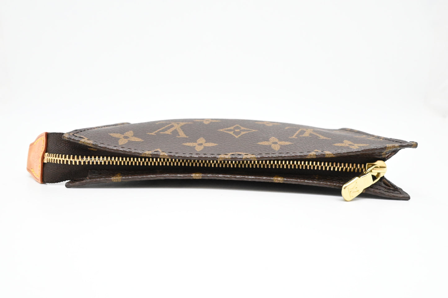 Louis Vuitton Bucket Pouch in Monogram Canvas