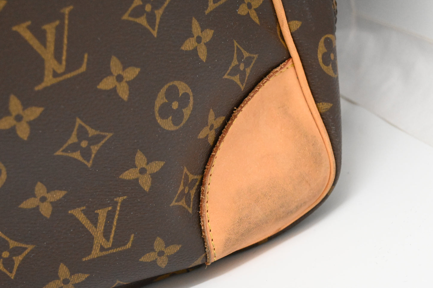 Louis Vuitton Sirius 70 in Monogram Canvas